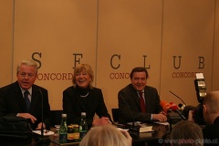 Gerhard Schröder - Entscheidungen (20061211 0008)